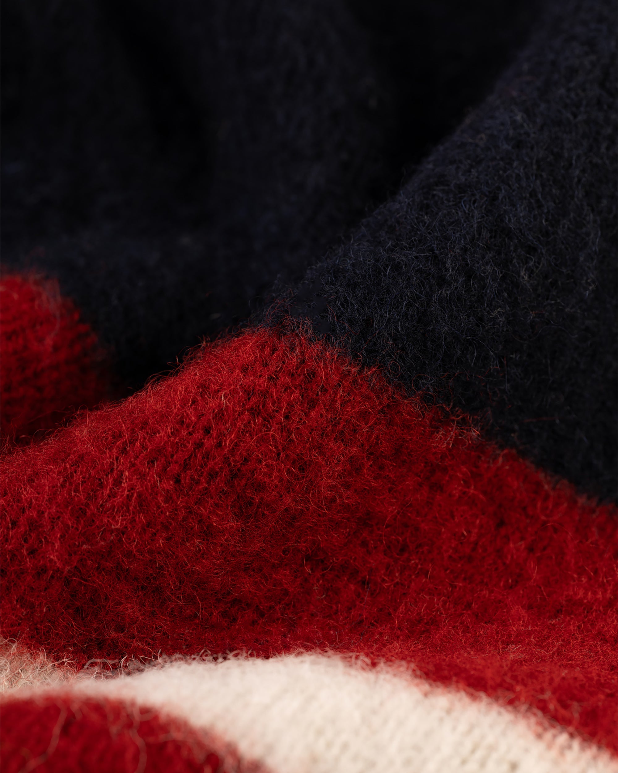 Made-in-Scotland Navy, Crimson & White Shaggy Dog Frame Stripe Sweater - Classic Fit
